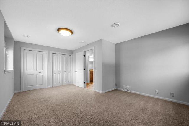 17850 Iten Court S, Lakeville, MN 55044