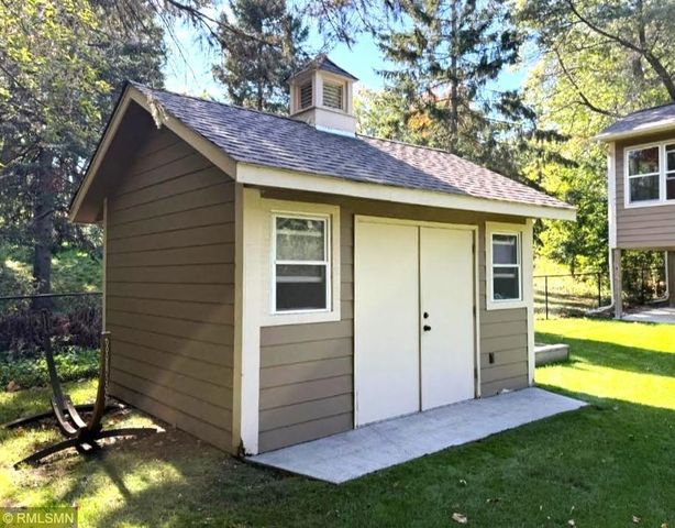 17850 Iten Court S, Lakeville, MN 55044