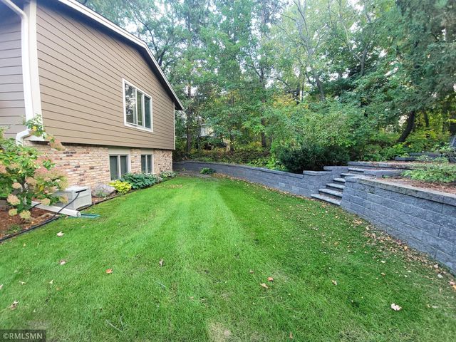 17850 Iten Court S, Lakeville, MN 55044