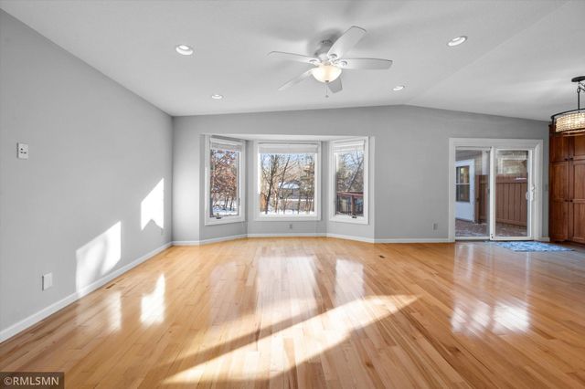 17850 Iten Court S, Lakeville, MN 55044