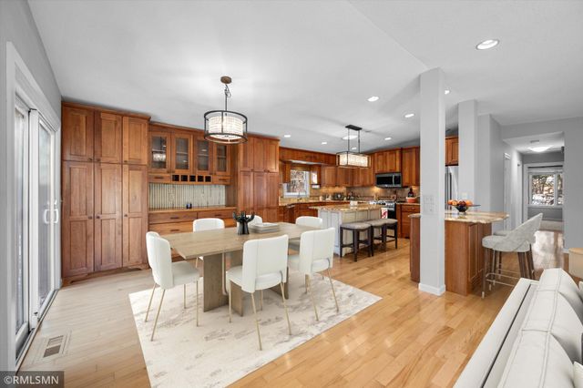 17850 Iten Court S, Lakeville, MN 55044