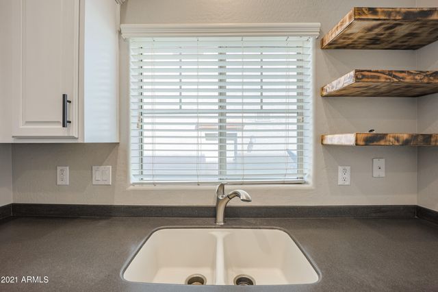 22076 N 103RD Lane 351, Peoria, AZ 85383