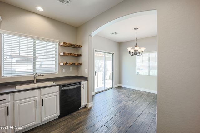 22076 N 103RD Lane 351, Peoria, AZ 85383