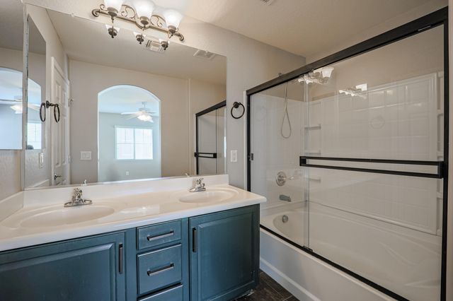 22076 N 103RD Lane 351, Peoria, AZ 85383