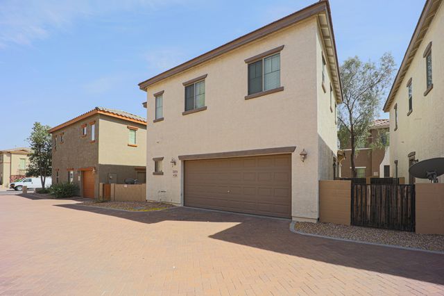 22076 N 103RD Lane 351, Peoria, AZ 85383