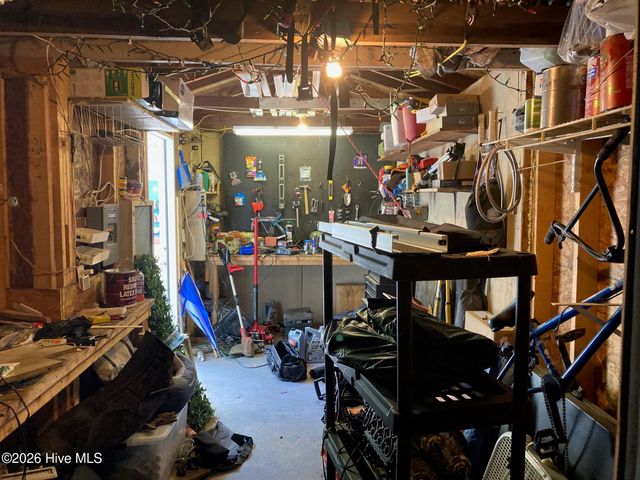303 E 11th Street, Washington, NC 27889
