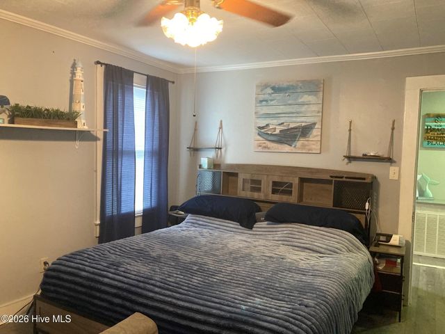 303 E 11th Street, Washington, NC 27889
