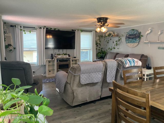 303 E 11th Street, Washington, NC 27889