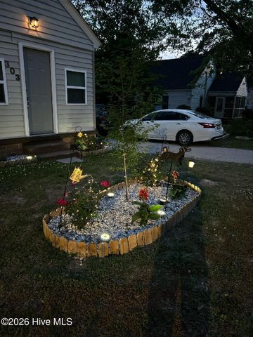 303 E 11th Street, Washington, NC 27889