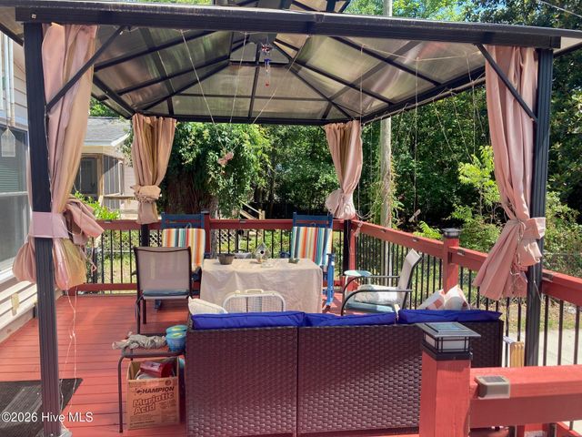 303 E 11th Street, Washington, NC 27889
