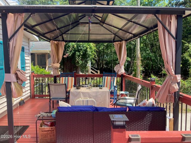 303 E 11th Street, Washington, NC 27889