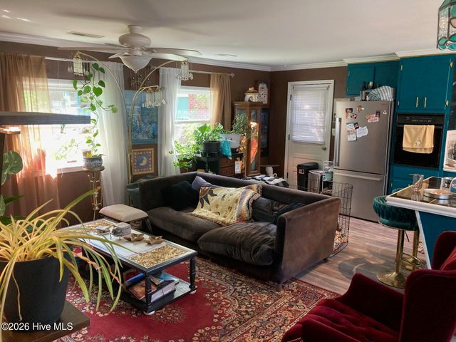 303 E 11th Street, Washington, NC 27889