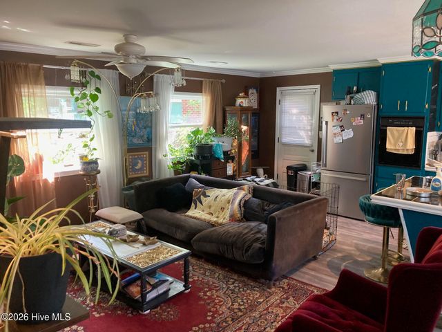 303 E 11th Street, Washington, NC 27889