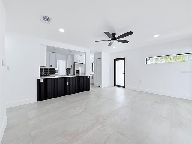 2472 TRADE WINDS DRIVE, Dunedin, FL 34698