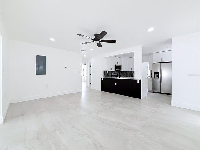 2472 TRADE WINDS DRIVE, Dunedin, FL 34698