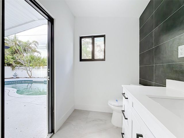 2472 TRADE WINDS DRIVE, Dunedin, FL 34698