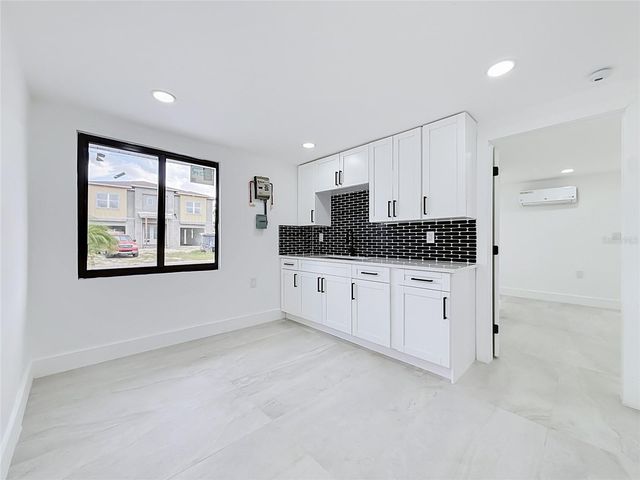2472 TRADE WINDS DRIVE, Dunedin, FL 34698