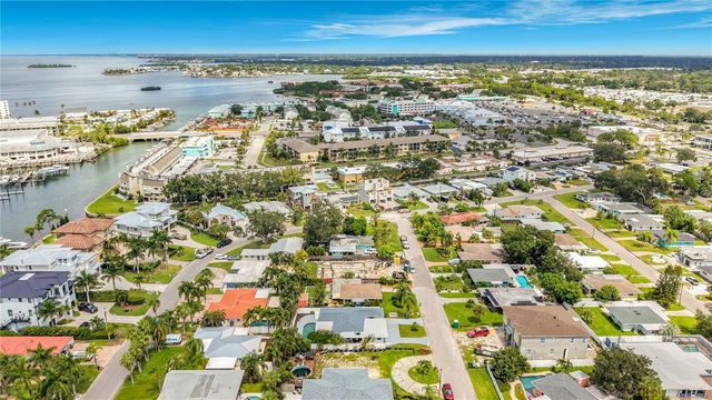 2472 TRADE WINDS DRIVE, Dunedin, FL 34698