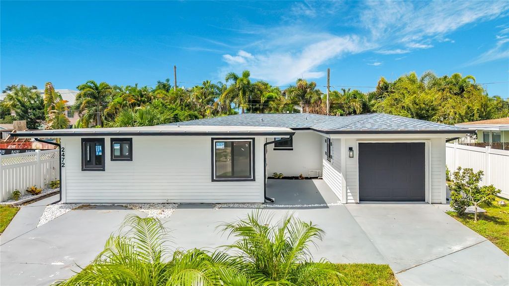 2472 TRADE WINDS DRIVE, Dunedin, FL 34698