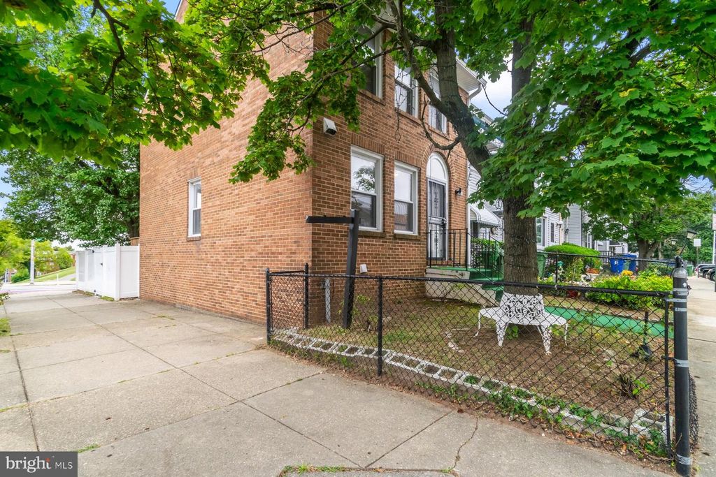 835 SHOWELL CT, Baltimore, MD 21202