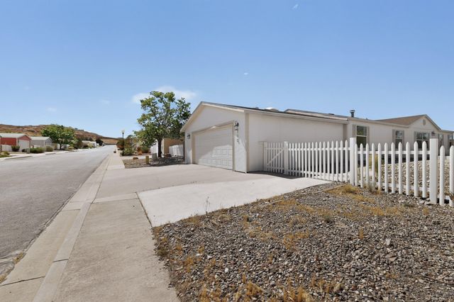 110 Sunrise Bluffs Drive, Belen, NM 87002