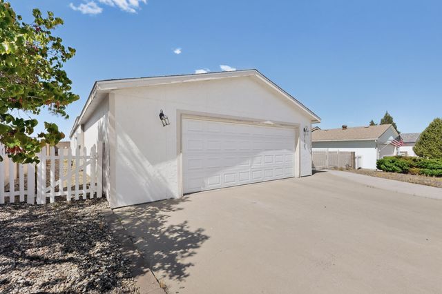 110 Sunrise Bluffs Drive, Belen, NM 87002