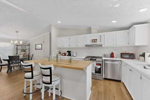 110 Sunrise Bluffs Drive, Belen, NM 87002