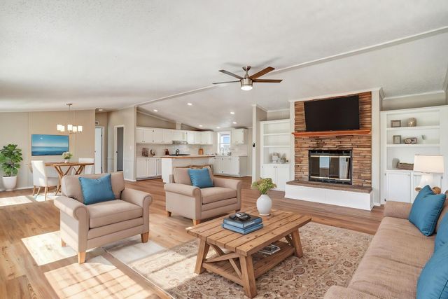110 Sunrise Bluffs Drive, Belen, NM 87002