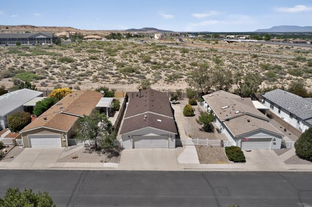 110 Sunrise Bluffs Drive, Belen, NM 87002