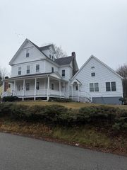 18 Avon St B, Reading, MA 01867