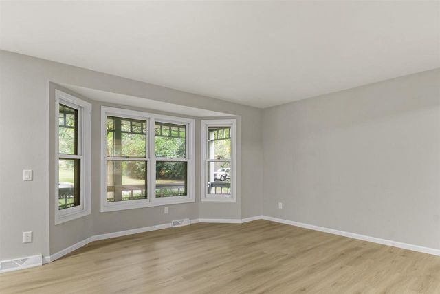3022 Greenway Trail, Madison, WI 53719