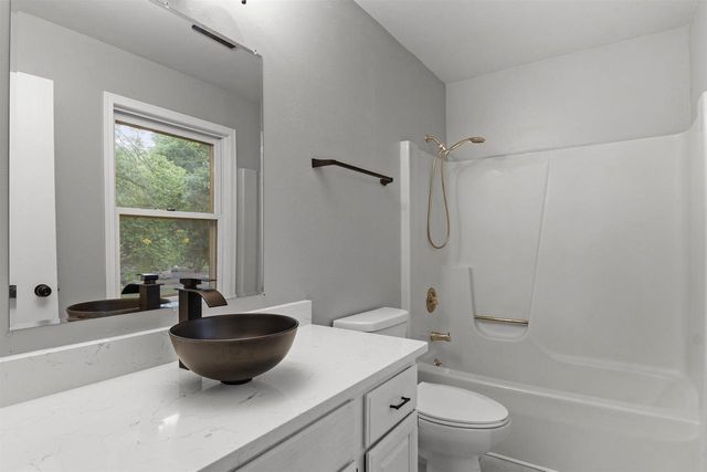 3022 Greenway Trail, Madison, WI 53719