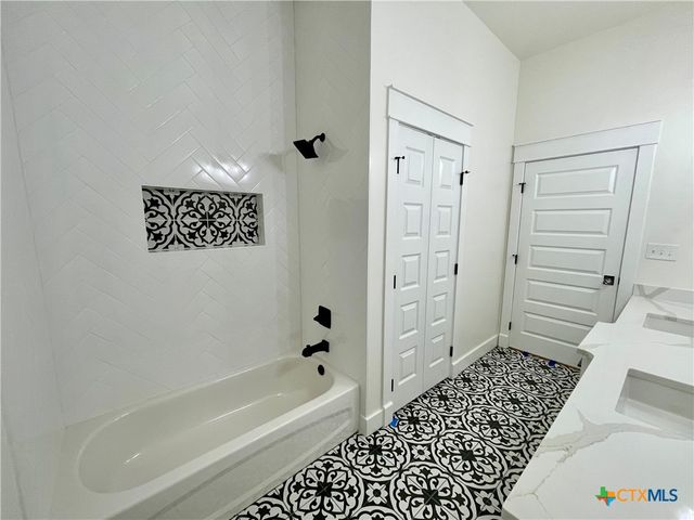 209 Comanche Drive, Gatesville, TX 76528