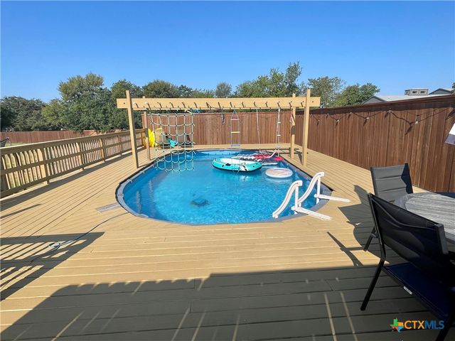 209 Comanche Drive, Gatesville, TX 76528