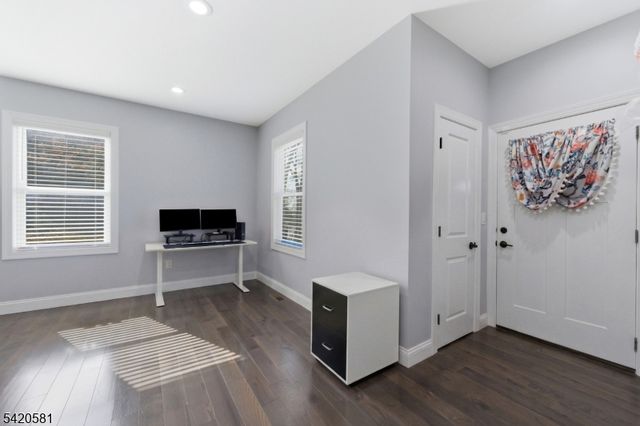 10 Hillside Ave, North Caldwell Boro, NJ 07006