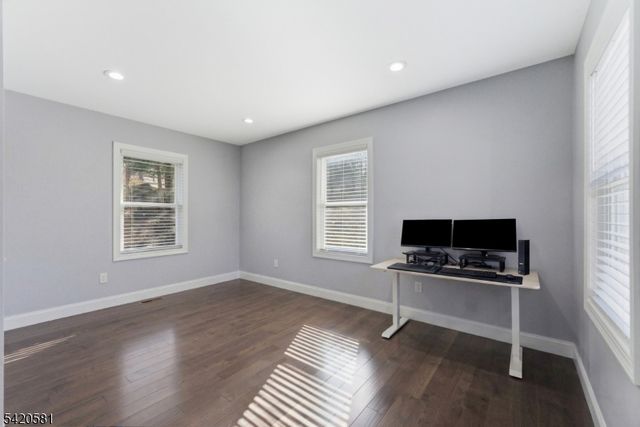 10 Hillside Ave, North Caldwell Boro, NJ 07006