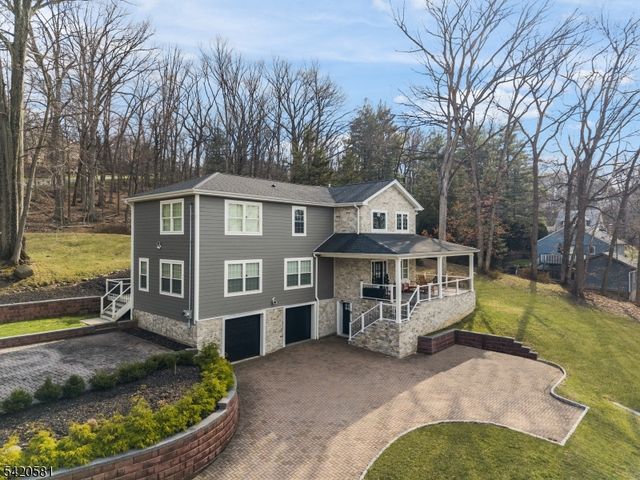 10 Hillside Ave, North Caldwell Boro, NJ 07006