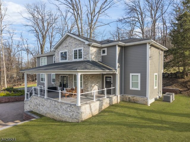 10 Hillside Ave, North Caldwell Boro, NJ 07006