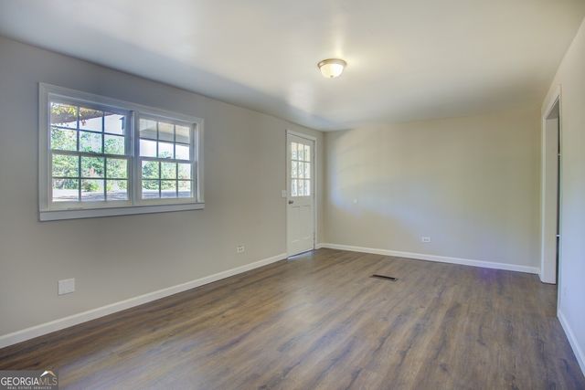 201 Oglesby Bridge Road SE, Conyers, GA 30094