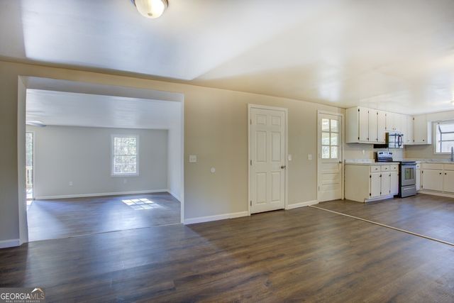 201 Oglesby Bridge Road SE, Conyers, GA 30094