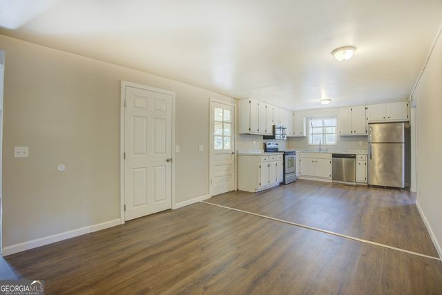 201 Oglesby Bridge Road SE, Conyers, GA 30094