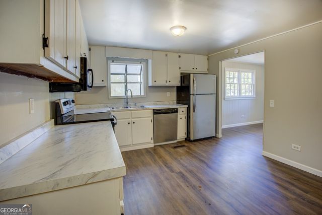 201 Oglesby Bridge Road SE, Conyers, GA 30094