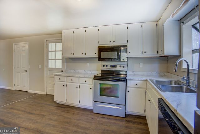 201 Oglesby Bridge Road SE, Conyers, GA 30094