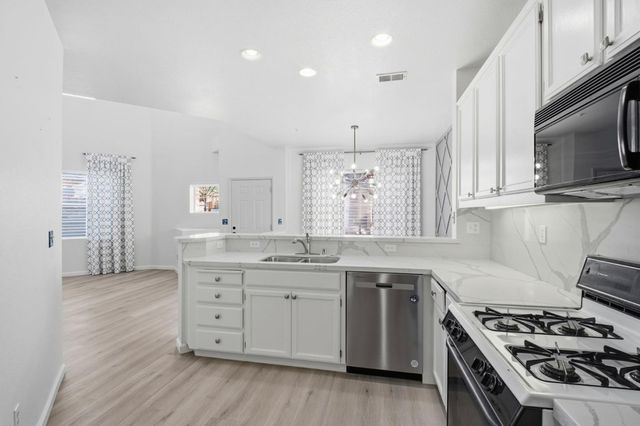 1885 Flagstone Drive, Union City, CA 94587