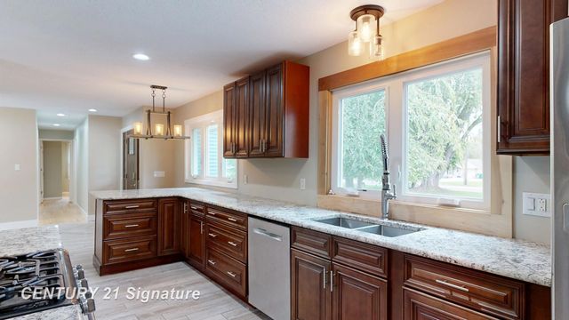 541 Warren Avenue, Flushing, MI 48433