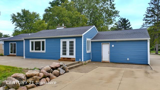 541 Warren Avenue, Flushing, MI 48433