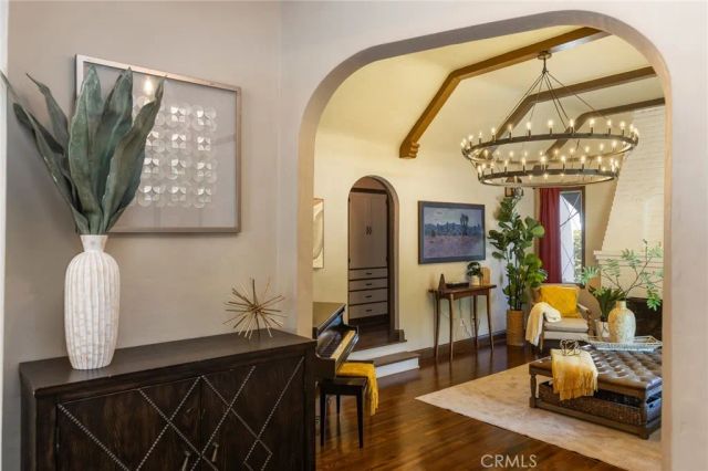 3639 Falcon Avenue, Long Beach, CA 90807