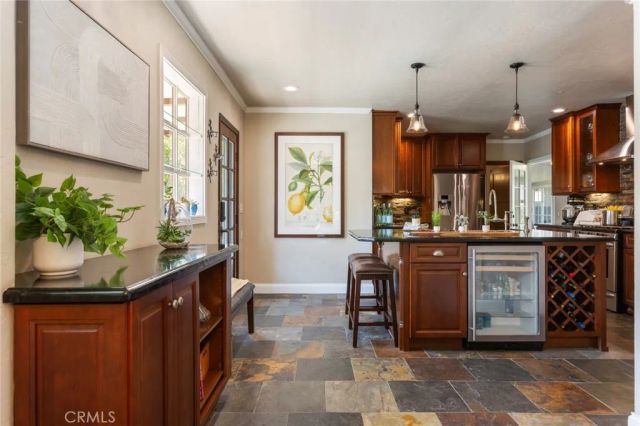 3639 Falcon Avenue, Long Beach, CA 90807