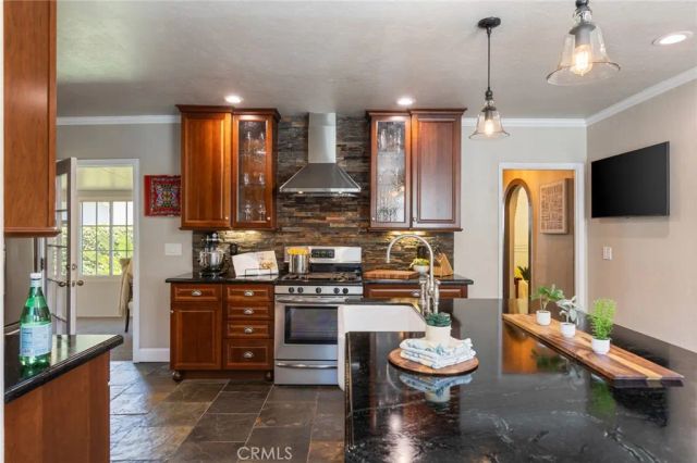 3639 Falcon Avenue, Long Beach, CA 90807