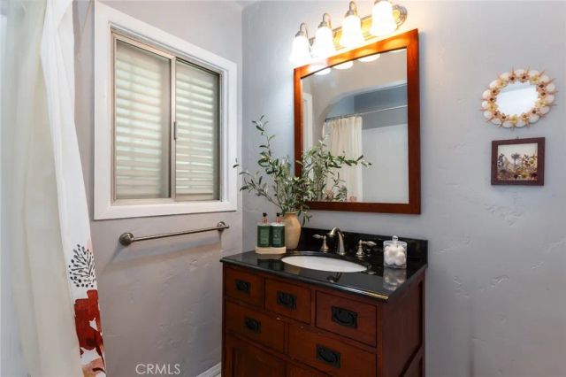 3639 Falcon Avenue, Long Beach, CA 90807